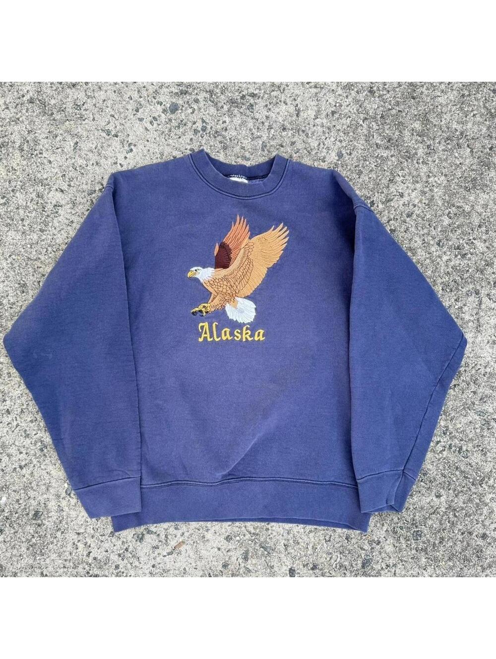 Vintage 90s Alaska Nature Sweatshirt bald eagle navy blue Men’s small